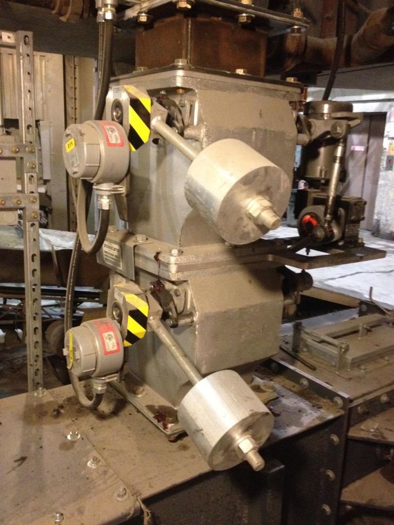 High-speed Wrapping Machine with Candy Feeding System SCP-1000 by